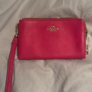 Coach wristlet wallet
